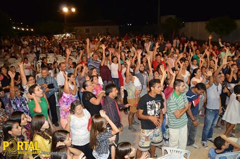 Dia Da Cruzada Upanema Para Cristo Pessoas Aceitam A Jesus Como