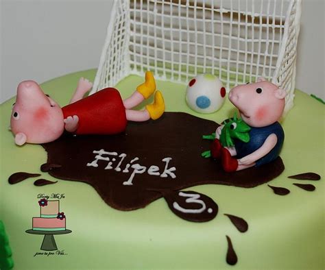 Peppa Pig and football - Cake by Marie - CakesDecor