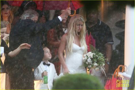 Ashlee Simpson S Wedding Dress Revealed See Pics From Her Wedding Ceremony Photo 3188306