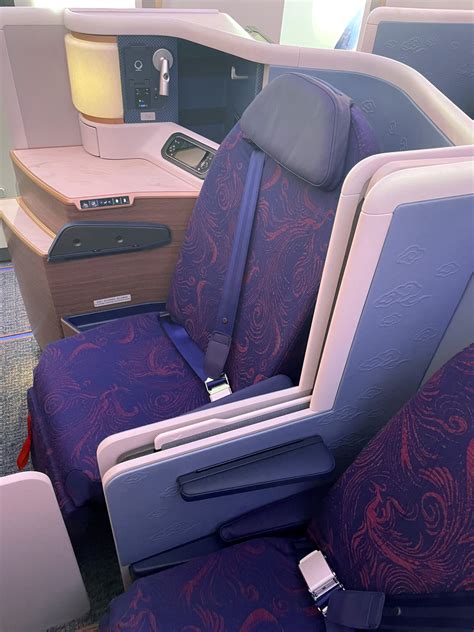 Recaro Sees Air China Launch The New CL6720 Business Class Seat