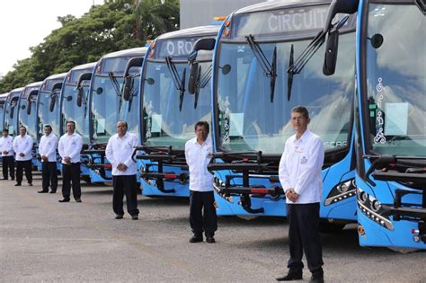 Mobilityado Recibe Autobuses Mercedes Benz En M Rida Latrucker