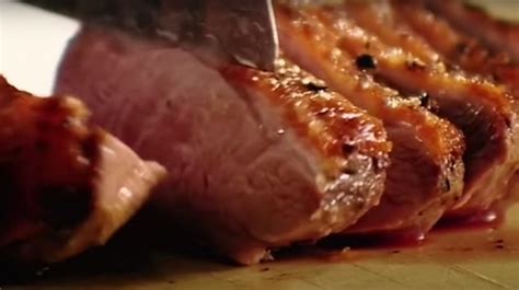 The Unique Way Gordon Ramsay Makes Roast Duck