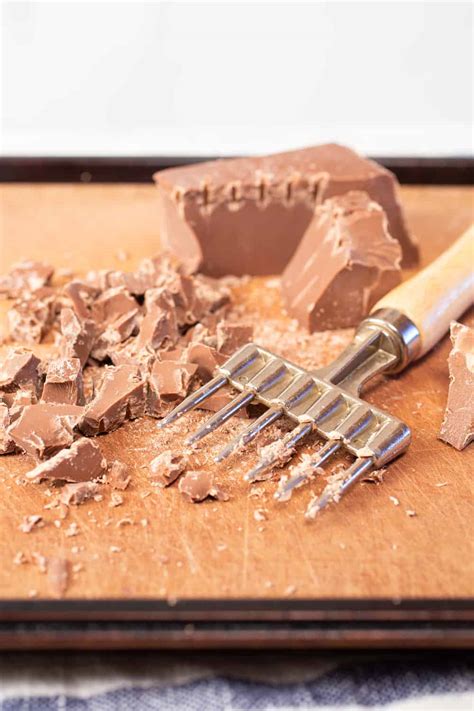 How To Chop Chocolate For Melting And Baking Good Food Stories