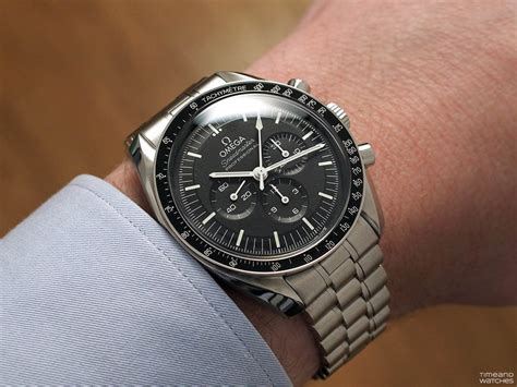 Hands On Review Omega Speedmaster Moonwatch 2021 Time And Watches