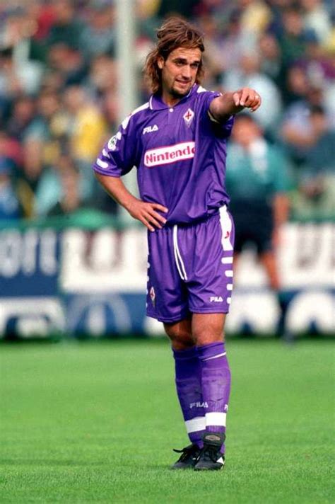 Just Legendary Gabriel Omar Batistuta Batigol In One Of The Finest Football Uniforms Ever