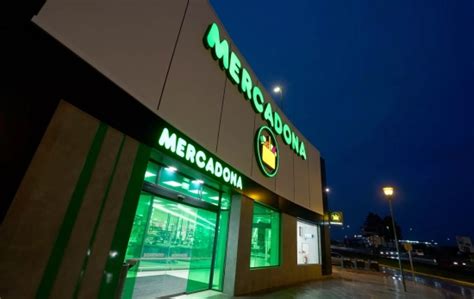 Horarios supermercados hasta qué hora abren Mercadona Carrefour Dia