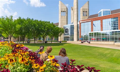 Academics - MacEwan University