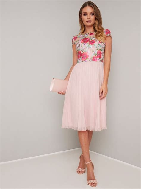 Cap Sleeved Embroidered Bodice Pleat Midi Dress In Pink Vestido Plissado Midi Vestidos