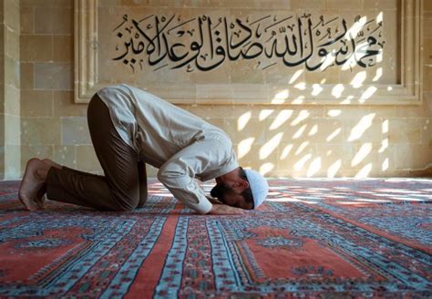 Sholat Yang Khusyuk Tingkatkan Aktivitas Otak Begini Penjelasannya