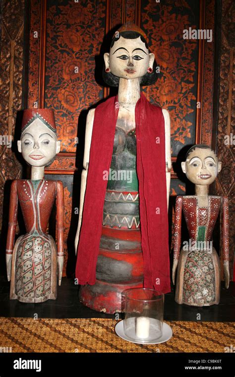 Indonesian Wayang Golek Puppets Hi Res Stock Photography And Images Alamy