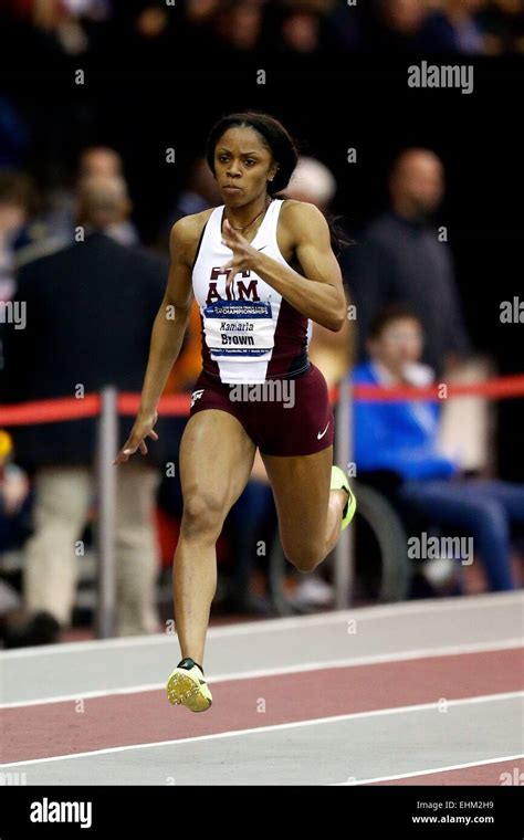 Fayetteville Ar 13th Mar 2015 Texas A And M Sprinter Kamaria Brown