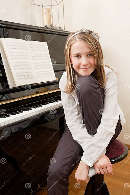 Young Girl And Her Piano Stock Image Image Of Sitting 23220563