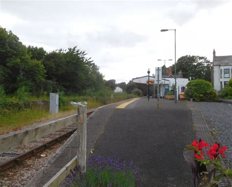 Criccieth Railway Station Gerald England Cc By Sa Geograph