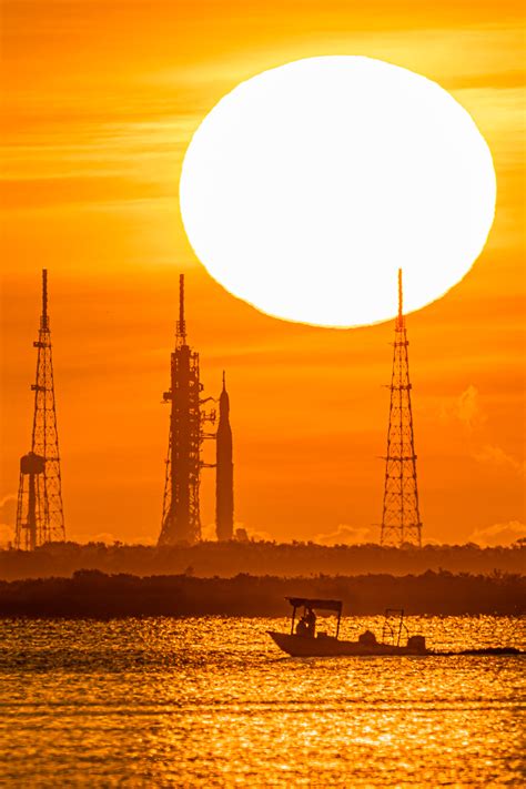 John Kraus On Twitter As The Sun Rises Over The Space Launch System