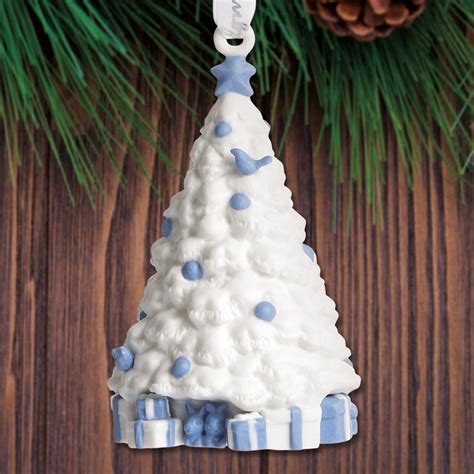 Sterling Collectables 2023 Wedgwood Tree Porcelain Ornament