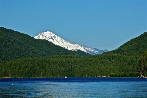 Detroit Lake Oregon Oregon Outdoors Detroit Lakes Lake Camping