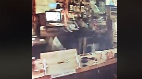 Watch Retired Marine Stops Armed Robbery At Altoona Bar