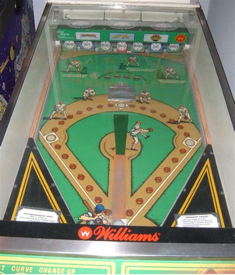 1984 Williams Pennant Fever pitch and bat arcade baseball pinball game