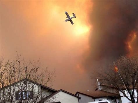 Thousands Flee Raging Wildfire In The Canadian Oil Sands City Of Fort