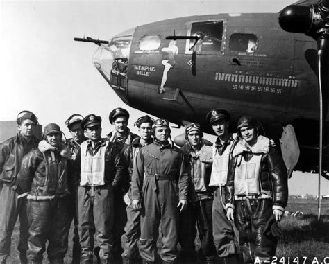 Photo Crew Of B 17f Flying Fortress Bomber Memphis Belle At An Airbase In England United