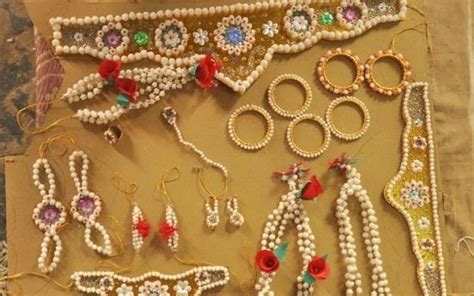 Pick Up Gorgeous Halwa Jewellery From These Stores This Sankranti