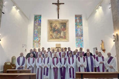 Ejercicios Espirituales De Cuaresma Para La Vida Consagrada Y Laicos