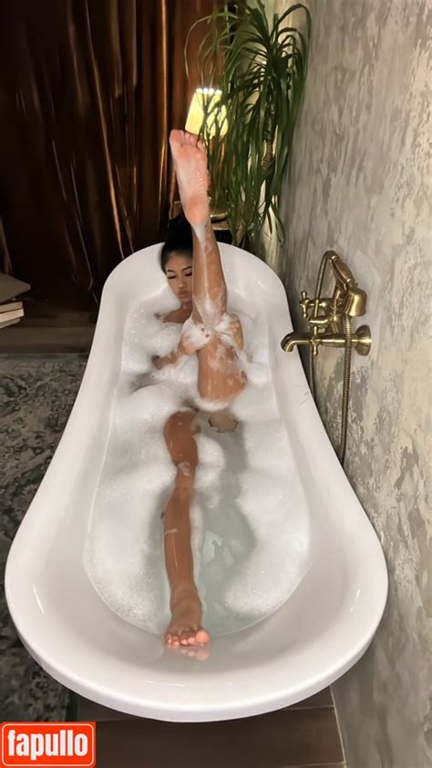 Mai Netnapar Mai91237 Nude OnlyFans Photo 1 Fapullo