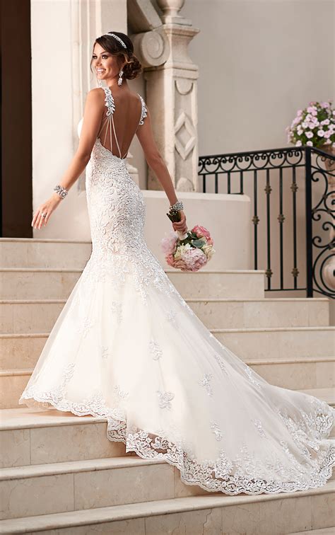 Beautiful Backless Wedding Dresses Gowns