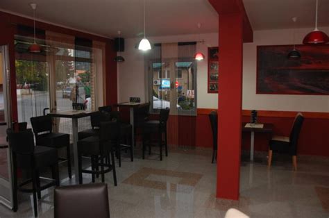 Pizzeria in Ilijas gives Free Meal to People in Need - Sarajevo Times