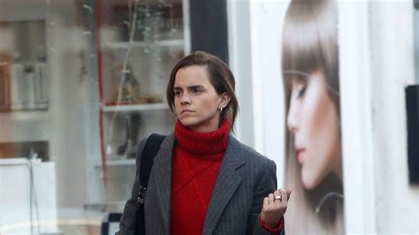 Emma Watson Trägt Jetzt Schon Den Trend Aus Den 90er Jahren Der 2024