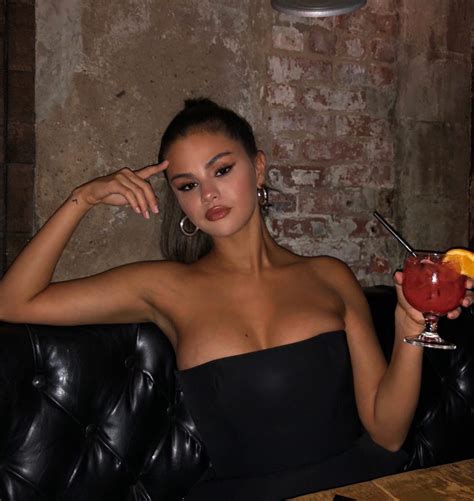 Selena Gomez Social Media Pics Gotceleb