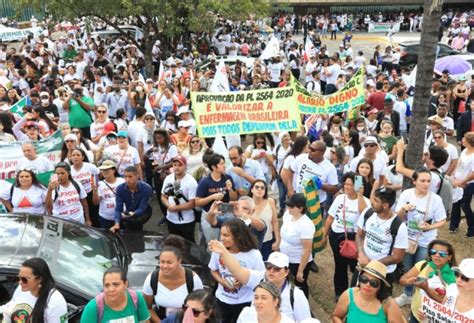 Senadores Aprovam PEC Que Viabiliza Pagamento Do Piso Salarial Da