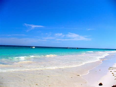 Paraíso (Paradise) Beach piece of heaven in Tulum