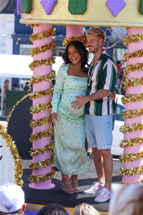 Photo Christina Milian enceinte de son troisième enfant et son