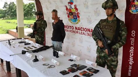 Capturado Integrante Del Gao Eln Con Abundante Material De Guerra En