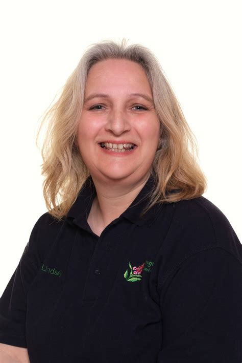 Jackie Bloomfield's Instagram, Twitter & Facebook on IDCrawl