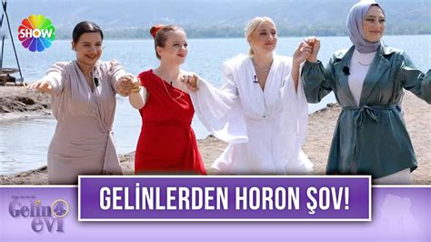 Merve Gelin den misafirlerine kemençe ve horon eşliğinde karşılama