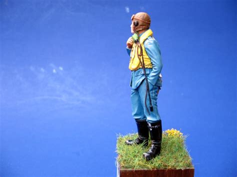 Completed Critique - Spitfire pilot 75m/m | planetFigure | Miniatures