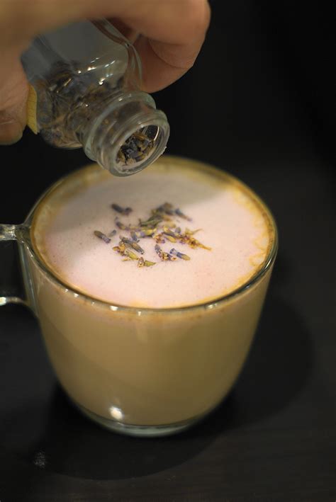 How To Make A Lavender Latte With Lavender Essential Oil - CoffeeSphere