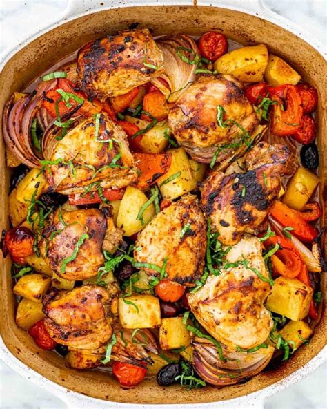 Roasted Chicken And Vegetables - Cozy Foody