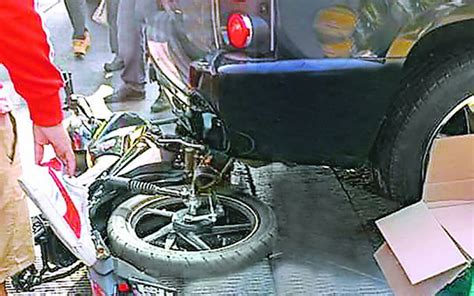 Motociclista Y Automovilista Resultan Lesionados Tras Fuerte Choque En