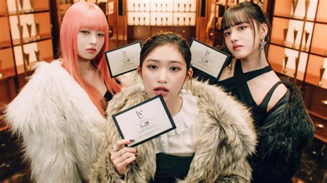 award winning trio fashion portrait wallpaper wallpaperscom