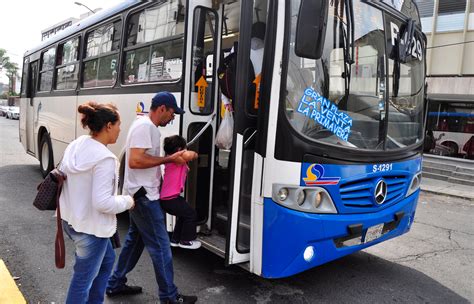 Características Técnicas Para Las Unidades Del Transporte Público