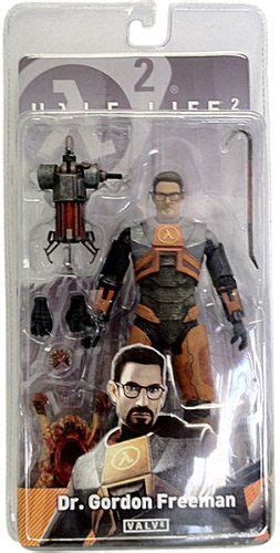 NECA HalfLife 2 7 Scale Action Figure Dr Gordon Freeman Want To