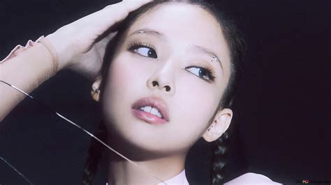 BlackPink 的 Jennie - 'Pink Venom' 专辑拍摄 4K 壁纸下载