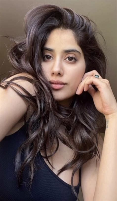 Janhvi Kapoor On Twitter Hello Https T Co T Xiyp Yec Twitter