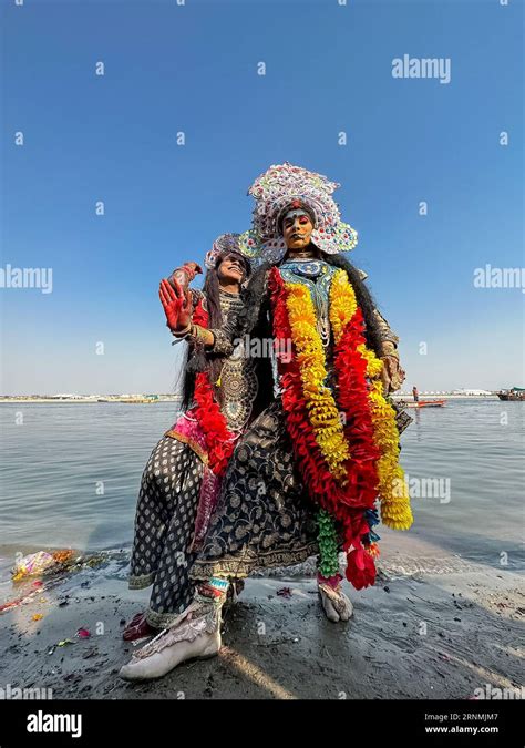 Masan Holi, Portrait of an male artist with painted face act as lord ...