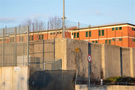 Incendio Nel Carcere Minorile Beccaria Di Milano Nessun Ferito