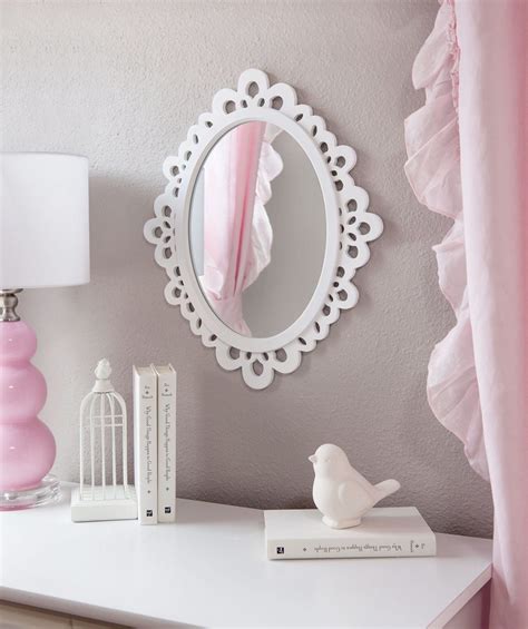 Princess Style White Oval Vanity Mirror For Little Girls Room | Interior Design Ideas