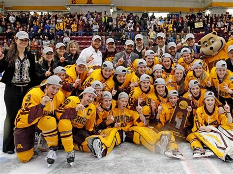 Minnesota Womens Hockey Team Finishes Perfectly